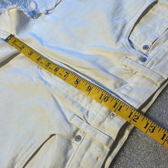 Madewell Relaxed Denim Shorts in Tile White 28 - Picture 9 of 10